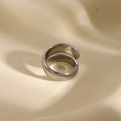 18K Modern Wrap Around Flat Ring