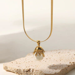 18K Blooming Pearl Necklace and Earrings
