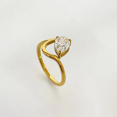 18K Irregular Twist Diamond Ring