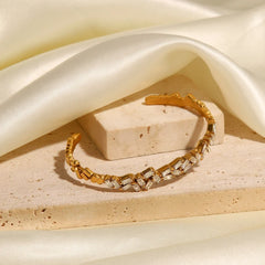 18K Scattered Diamonds Bangle Bracelet