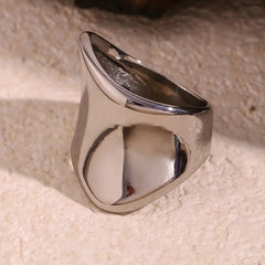 18K Wide Waves Classy Ring