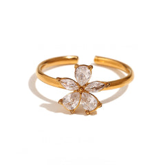 18K Feminine Five Petal Diamond Ring