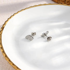 Dainty Butterfly Wings Stud Earrings - Veinci