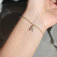 Dainty Chain Diamond Initial Bracelet - Veinci