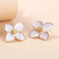 Dainty Floral Hibiscus Earrings - Veinci
