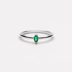 Dainty Emerald Ring