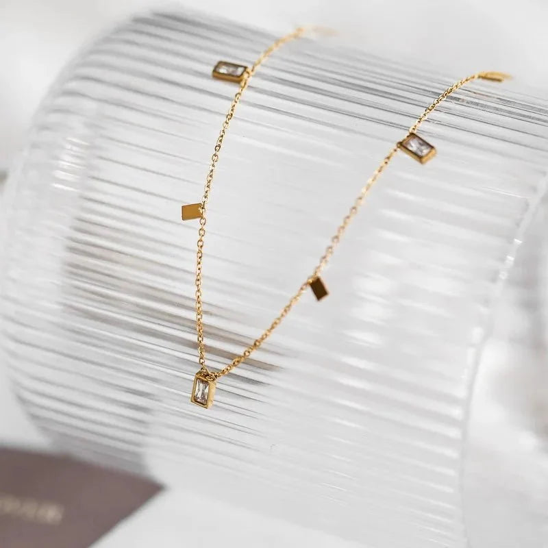 Dainty Rectangle Diamond Choker - Veinci