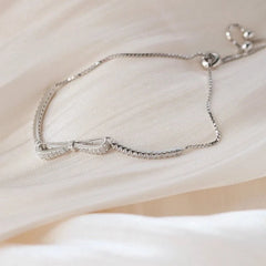 Elegant Diamond Bow Bracelet - Veinci