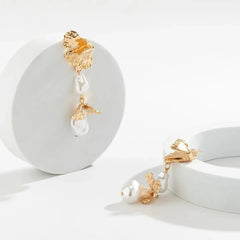 Floral Pearl Blooming Earrings - Veinci