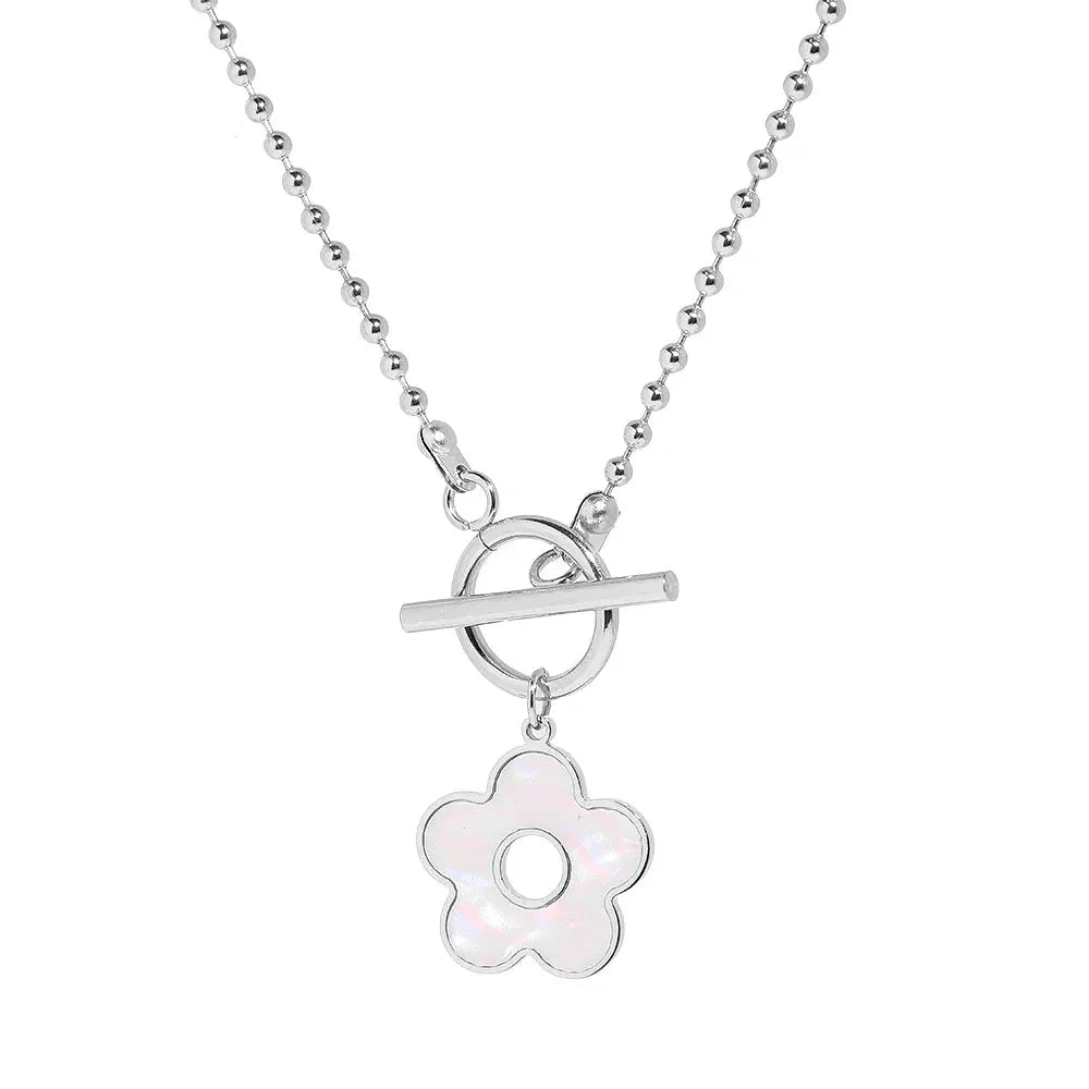 Floral Shell Open Clasp Necklace - Veinci