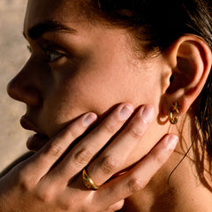 Wavy Hoops