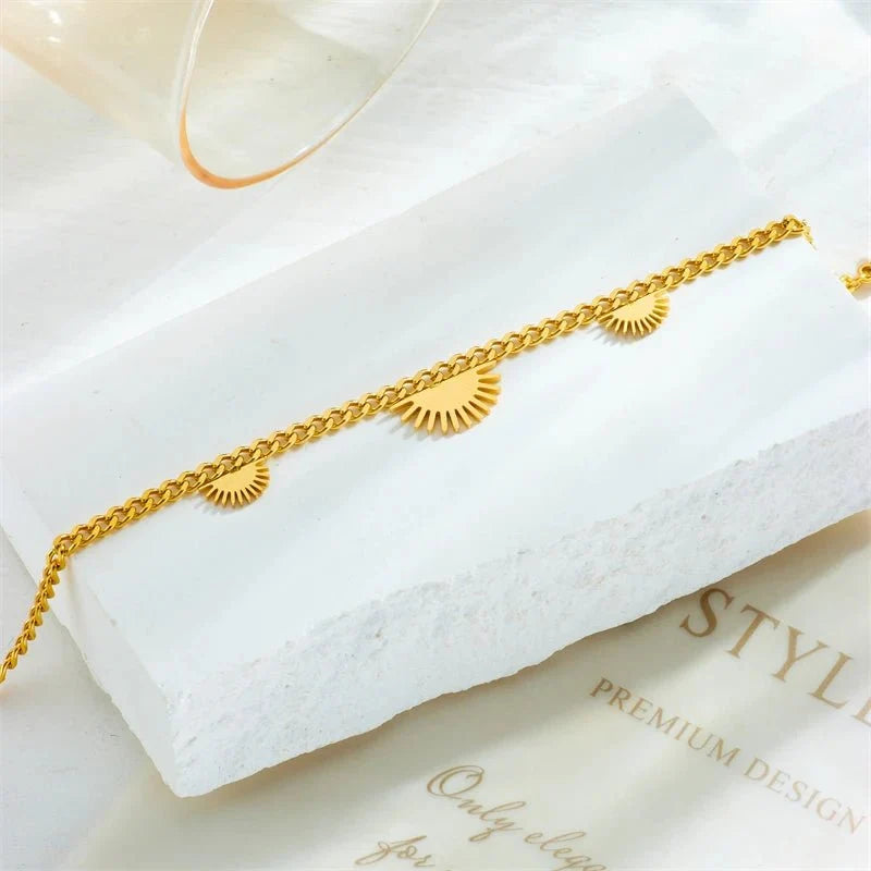 Half Sun Charm Necklace and Bracelet Set - Veinci