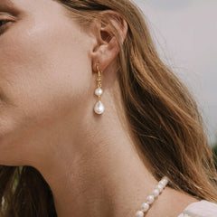 Dainty Pearl Droplets Earrings