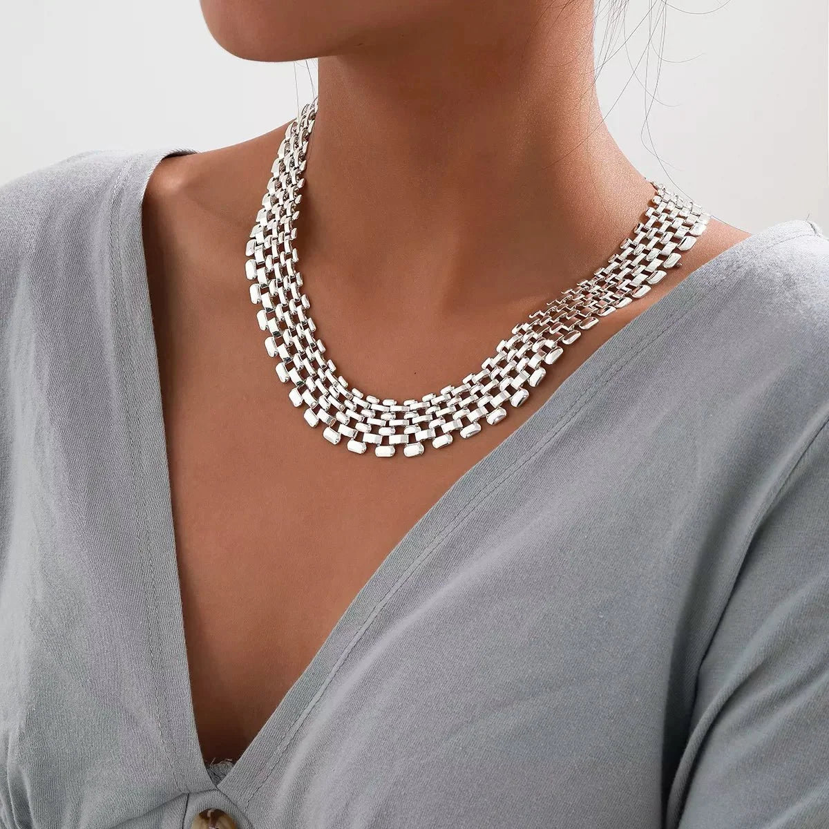 Wide Flow Flat Chain Choker Necklace - Veinci