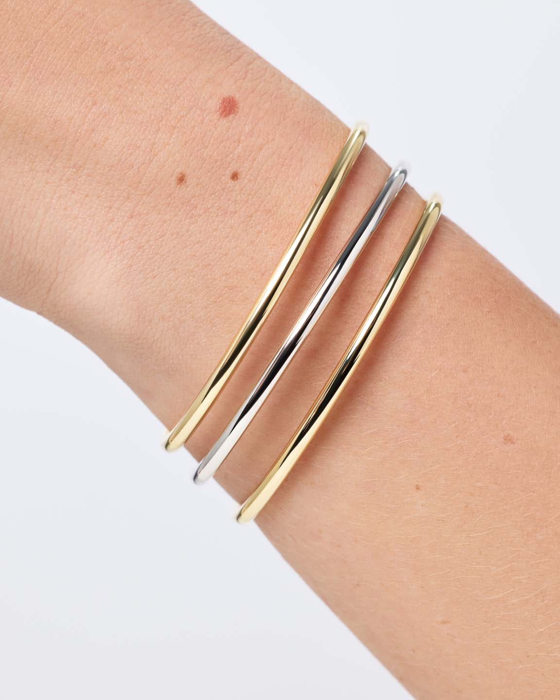 Gold Bangle Bracelet - Carter (2mm)