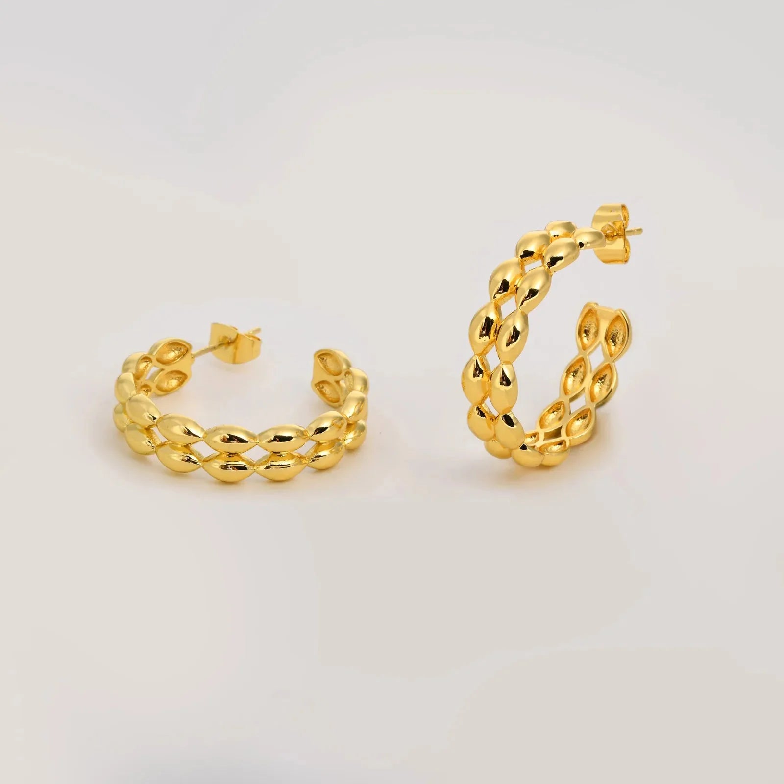 14k Dainty C Shaped Layered Hoop Earrings - Veinci