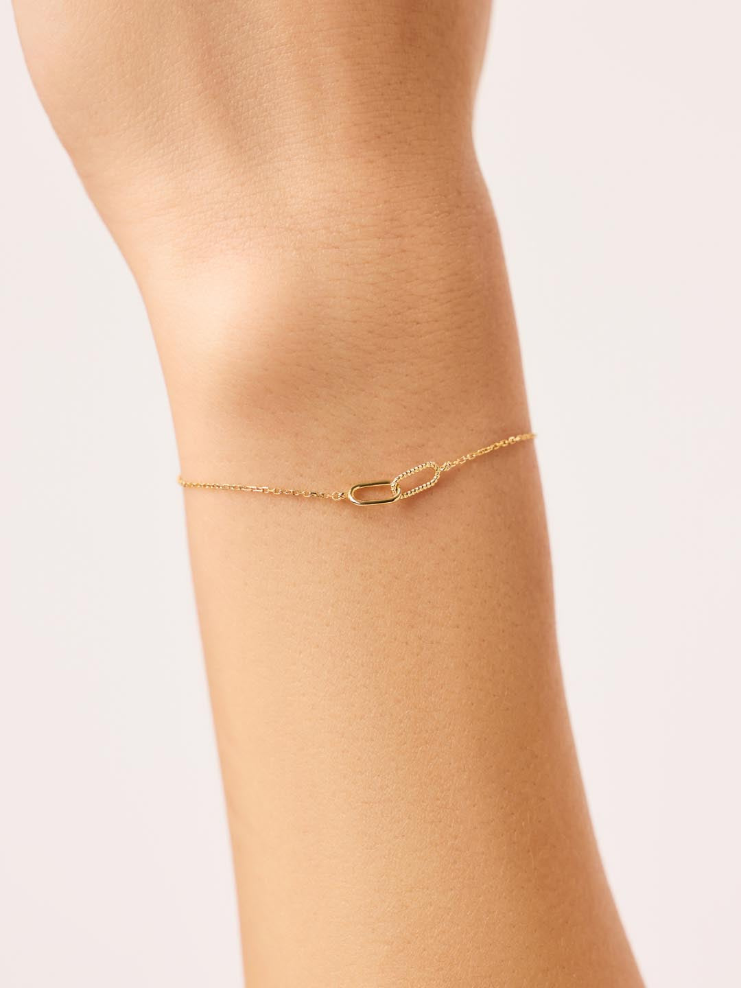 Gold Bracelet - Gold Twisted Link Bracelet
