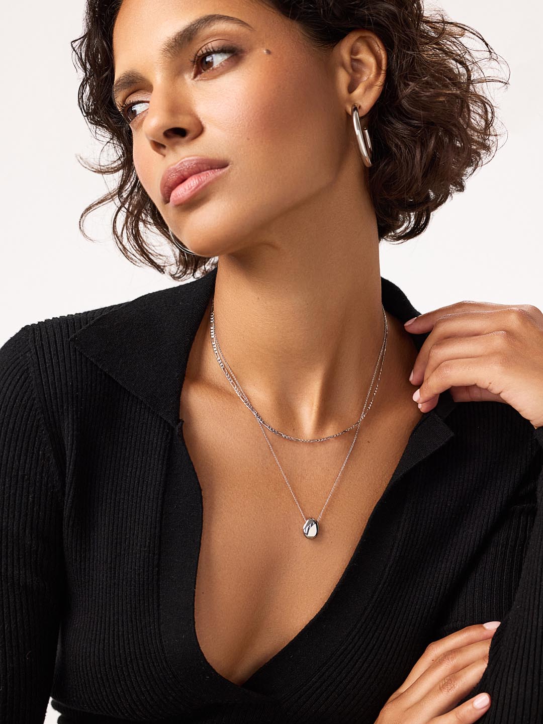 Gold Pendant Necklace - Pebble