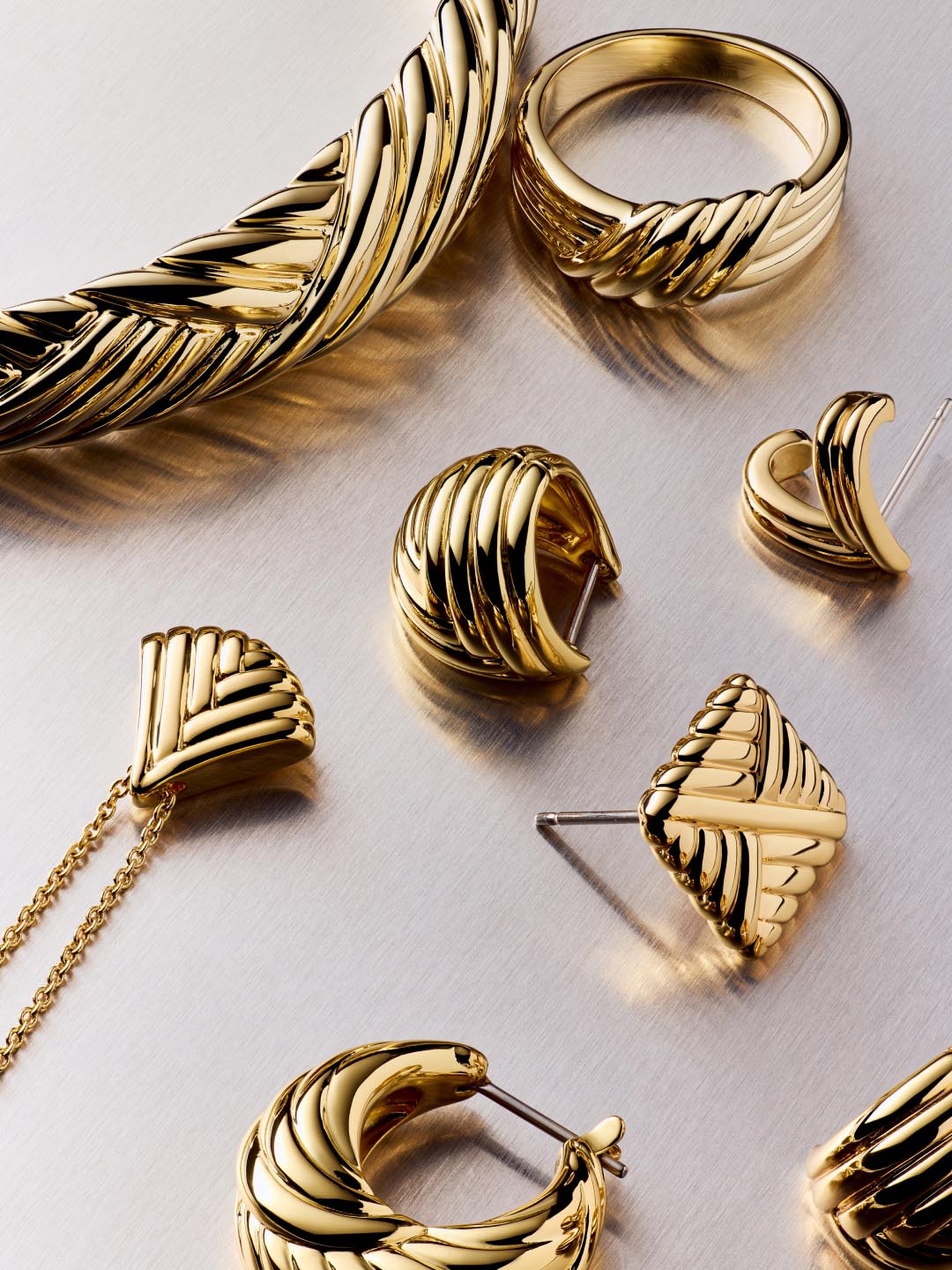 Huggie Earrings - Haven