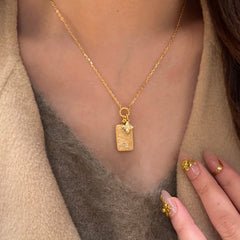 Daphne Brushed Clover Necklace
