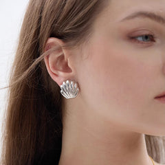 Marielle Vintage-Inspired Shell Shell Stud Earrings No. 604603