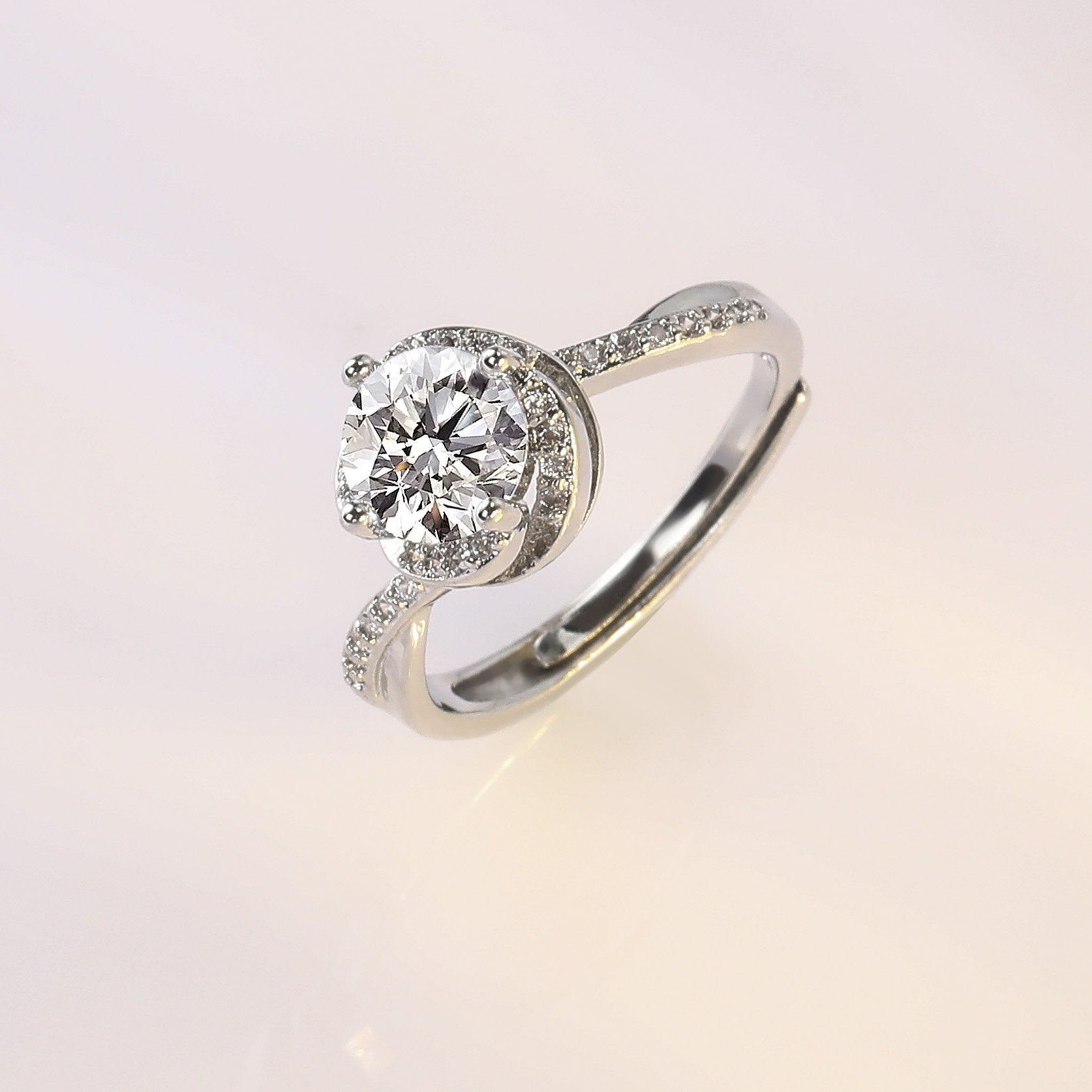Lumière Charm Ring product detail