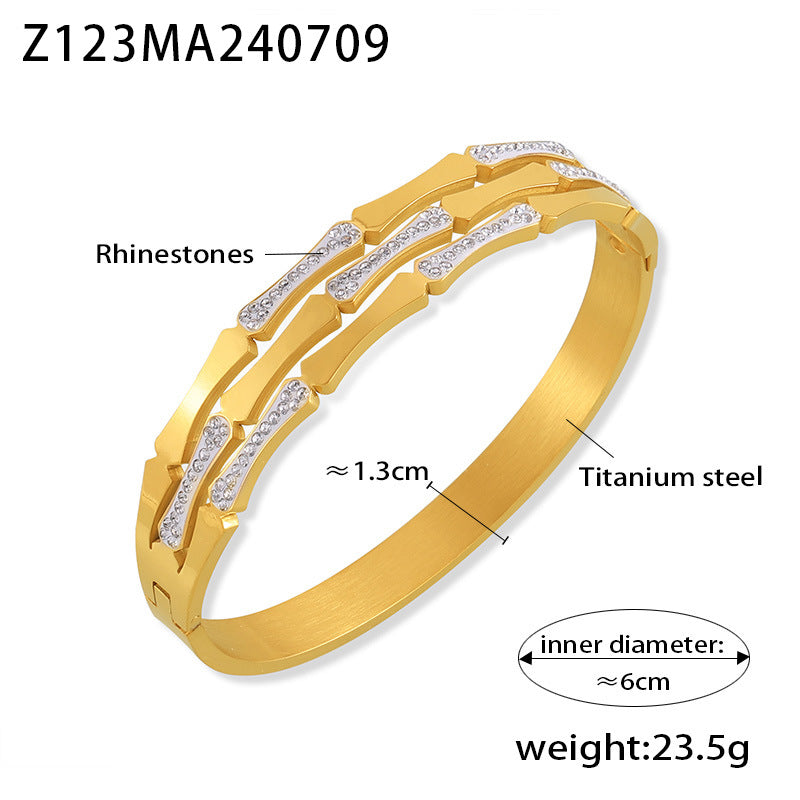 Bamboo Link Sparkling Accent Bangle