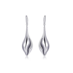 Marielle Vintage-Inspired Shell Shell Stud Earrings