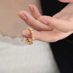 Gold-Tone Gray Pearl-Look Bead Band Ring