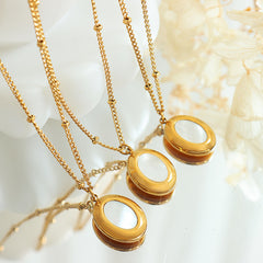 Oval Shell-Inlay Pendant Necklace