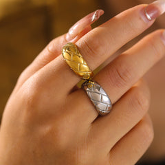 18K Gold-Plated Diamond-Pattern Band Ring