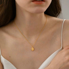 Daphne Teardrop Pendant Necklace