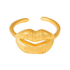 Textured Lip-Motif Open Ring