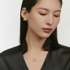 Camille Vintage-Inspired Pearl Pendant Necklace