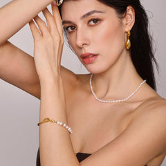 Freshwater Pearl Sculptural Chain Bracelet