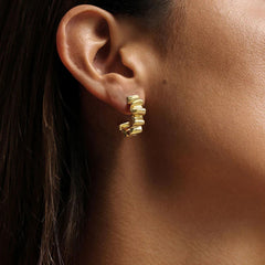 Camille Vintage-Inspired Wave Stud Earrings