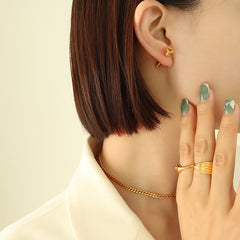 Screw-Motif Stud Earrings