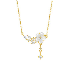 Daphne Vintage-Inspired Camellia Necklace