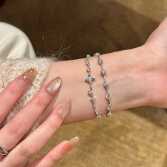 Nicolette Minimalist Starburst Bracelet
