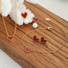 18K Gold-Plated Heart Shell and Acrylic Jewelry