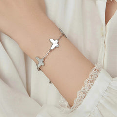 Nadine Dainty Shell Shell Bracelet