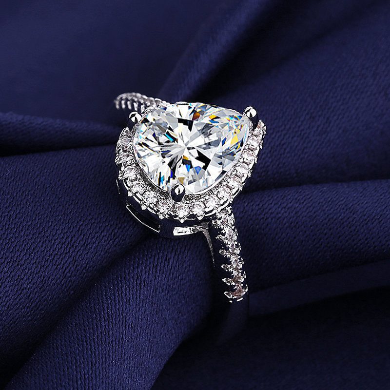 Lumière Charm Ring product detail