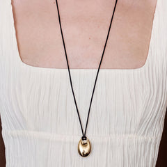 Marielle Round Pendant Necklace