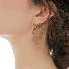 Daphne Vintage-Inspired White Mother-of-Pearl Hoop Earrings
