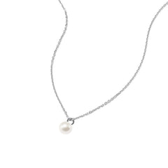 Daphne Minimalist Pearl Pendant Necklace