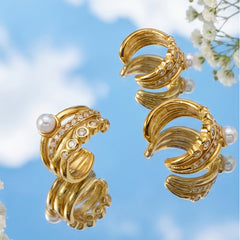 18K Gold-Plated Shell Pearl-Look Ear Cuff