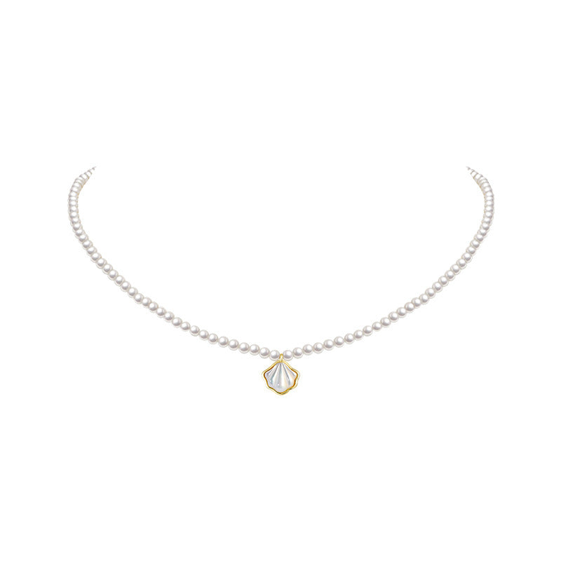Camille White Mother-of-Pearl Shell Shell Choker Necklace