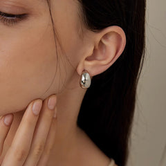 Marielle Minimalist Stud Earrings