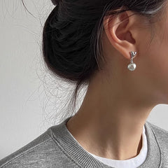 Daphne Minimalist Pearl Heart Stud Earrings
