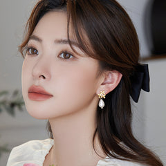 Camille Vintage-Inspired Pearl Teardrop Stud Earrings
